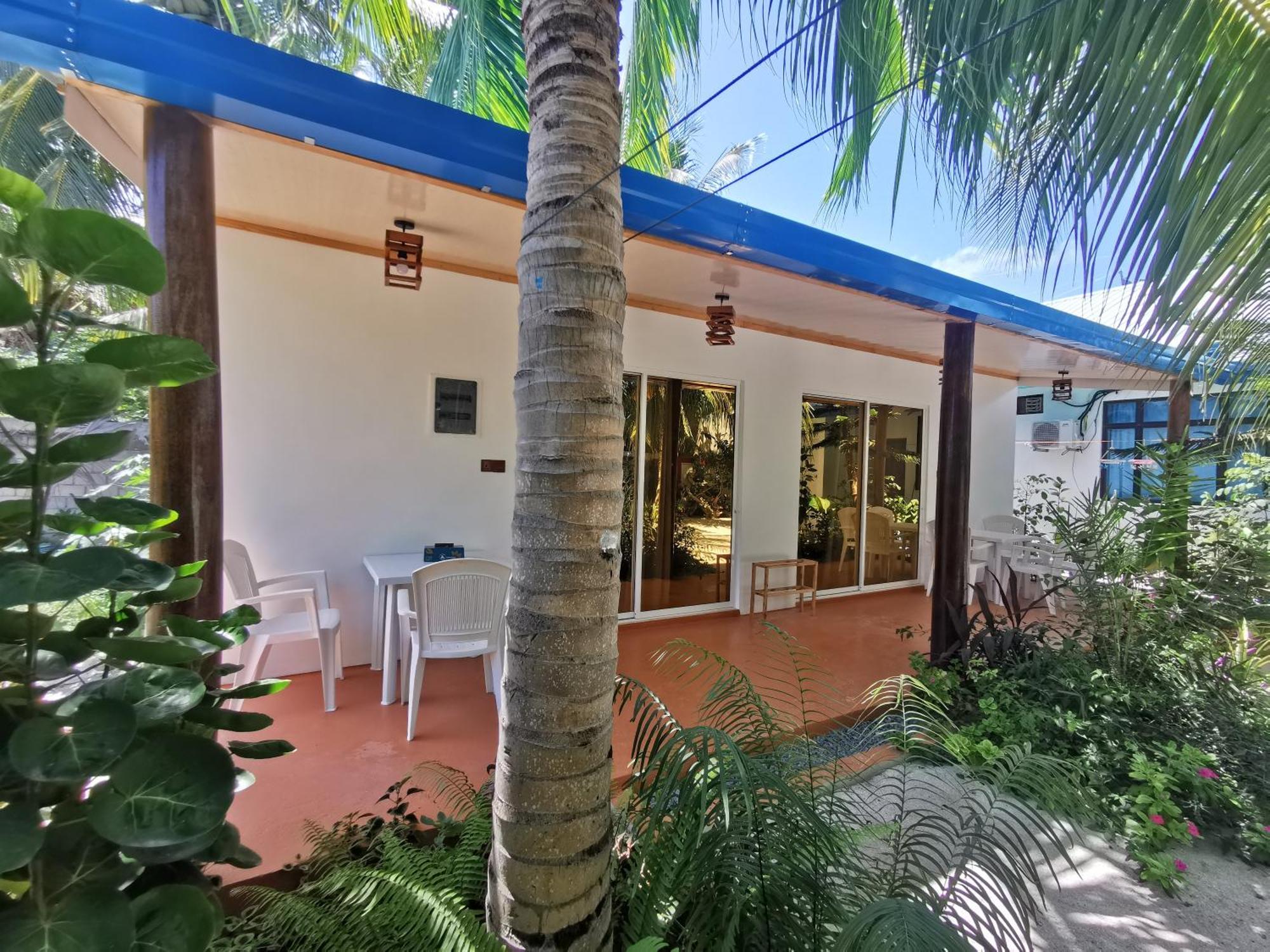 Blue Water Thoddoo Inn Habitación foto
